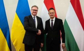 Качка заявил об успешной встрече с Сийярто: в ответ тот набросился на Украину
