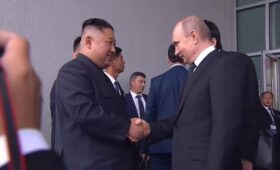 Путин поблагодарил Ким Чен Ына за “храбрость” солдат КНДР, которые воюют против Украины