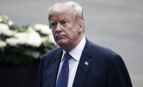 Трамп пообещал разобраться с гарантиями безопасности для Украины