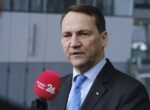 «Это не были ошибки»: Сикорский в Киеве резко ответил на заявления Трампа