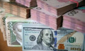 В чем лучше держать деньги — в евро или долларах: эксперты дали украинцам свежие советы