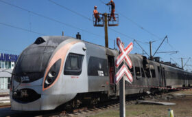 РФ каждую ночь бьет по «Укрзализныце», уничтожая подстанции: в компании озвучили цель ударов