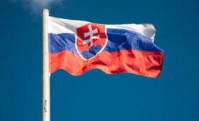 В Словакии из-за Орбана предложили ввести обязательную службу в армии
