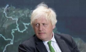 Борис Джонсон: “Самый быстрый способ завершить войну – это предоставить героям-украинцам ресурсы для продолжения борьбы”