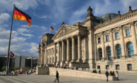 В Германии планируют ввести более строгие правила для получателей социальных выплат