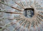 Достигнет ли доллар психологической отметки: прогноз курса валют на следующую неделю