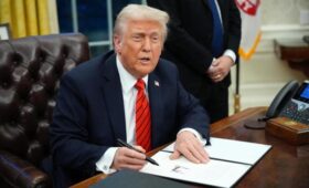 Странная реакция Трампа на атаку российских дронов на Польшу насторожила Европу, — Reuters