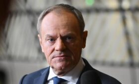 Над правительственными зданиями Польши летал дрон, — Туск