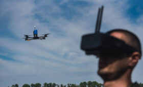 Германия закупит 12 000 дронов-камикадзе, часть из которых будет защищать границу с РФ, — FT