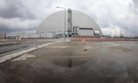 Преднамеренная атака РФ на укрытие ЧАЭС: эксперт рассказал об угрозах утечки радиации