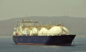 Две страны собираются «заполнить вакуум» после запрета ЕС на импорт российского СПГ, — Reuters