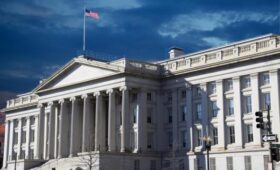 США вводят жесткие санкции против «Роснефти» и «Лукойла»