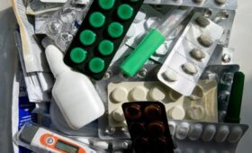 Регуляторные изменения на фармрынке вызвали подорожание лекарств и нанеси убытки бюджету, — СМИ