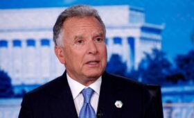 У США еще есть шанс достичь мира между РФ и Украиной, но без Уиткоффа, — Bloomberg