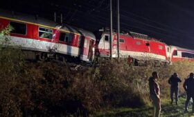 В Словакии столкнулись два пассажирских поезда: известно о десятках пострадавших (фото)