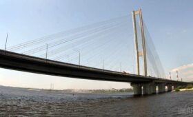 В Киеве во время тревог будут ограничивать движение по Южному мосту: как будет курсировать транспорт