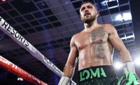 Ломаченко может сойтись в поединке с легендарным боксером, но есть нюанс