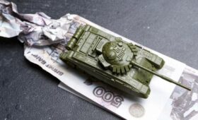 Российский военный бюджет может сократиться: в Bloomberg назвали причину