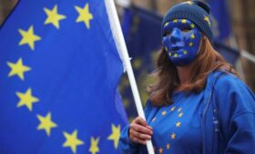 Отказ от «репарационного кредита» для Украины будет стоить ЕС очень дорого, — FT