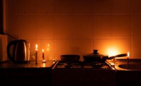 В «Укрэнерго» рассказали, как будут отключать свет в последнюю пятницу осени