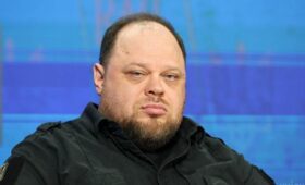 Стефанчук эмоционально объяснил, что не так с требованиями об отставке правительства