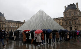 Ограбление Лувра: еще двое подозреваемых получили обвинения