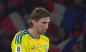 Сборная Украины разгромно проиграла в важном матче квалификации Чемпионата мира