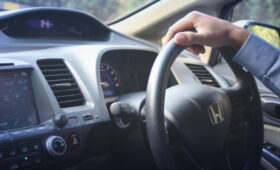 Крупный японский автопроизводитель отозвал в США более 400 тысяч машин: какова причина