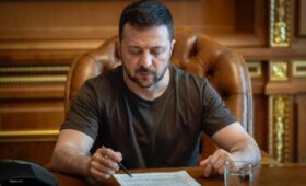 Зеленский еще никогда не был более уязвимым, чем сейчас, — WP