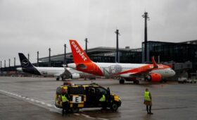 Аэропорт Берлина останавливал работу из-за угрозы беспилотников