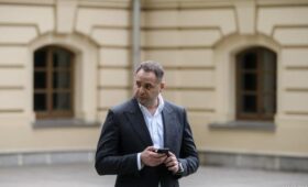 Ермак не получал подозрение после обысков, — СМИ