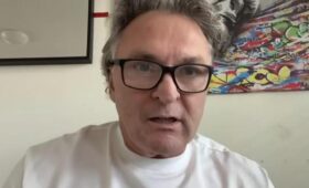 В сети сообщили о смерти скандального политика-популиста Геннадия Балашова