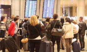 Сотни рейсов отменены из-за проблем с самой распространенной моделью самолета: что известно