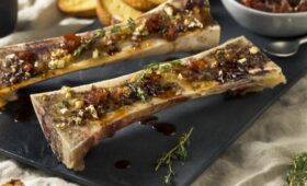 Гурманы едят костный мозг ложками, а диетологи — хвалят: чем он полезен