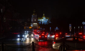 «Ситуация очень тяжелая»: в Yasno объяснили, почему на левом берегу Киева экстренные отключения