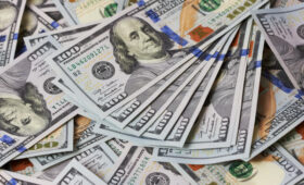 Тяжелый год для доллара: инвесторы ожидают падения «зеленого» в 2026 году, — Reuters