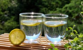 Что произойдет с организмом, если пить воду с лимоном каждый день