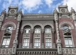 «Мы не можем дотировать иностранных производителей за счет украинской экономики», — экономист Галасюк