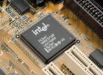 На компании Intel и AMD подали в суд из-за ударов РФ по Украине, — Bloomberg