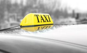 Водители Uklon и Uber должны платить налоги: в Налоговой назвали условие