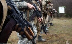 «Мирный план» может не помочь закончить войну в Украине: экс-советник Трампа назвал причину