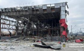 Удар по железнодорожной станции в Фастове: изменено и отменено движение ряда поездов