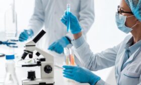 Ученые выяснили, как вредит здоровью одновременное употребление алкоголя и табака