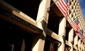 Руководство ФБР проводило в США тайные встречи с Умеровым, — WP