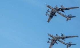 РФ подняла пять Ту-95МС для имитации удара Х-101, но направила их в Японию: почему это важно
