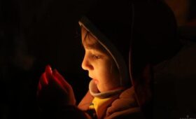 Отключения света 20 декабря: когда украинцы будут без электроэнергии в субботу