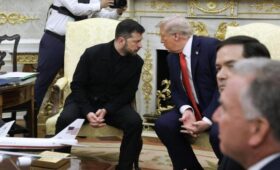 У Зеленского ничего нет, пока я не одобрю это, — Трамп