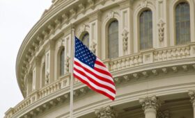 Палата представителей США отклонила резолюции против военных действий в отношении Венесуэлы, — CNN