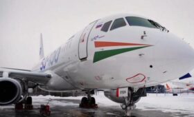 РФ привезла провальный Superjet на крупный международный авиасалон