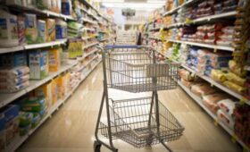 Инфляция замедлилась в 2025 году: как изменились цены на продукты